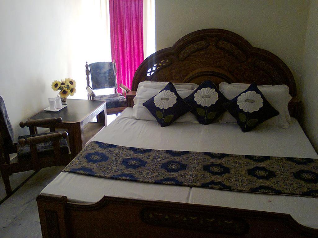 Hotel Arsh International Nainital Oda fotoğraf